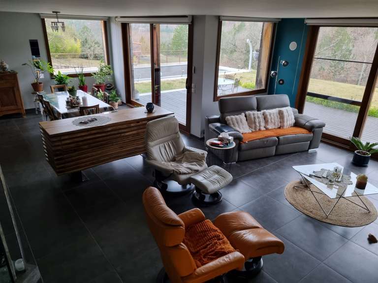 Maison Noyers-sur-Jabron - 3 chambres - 172m²