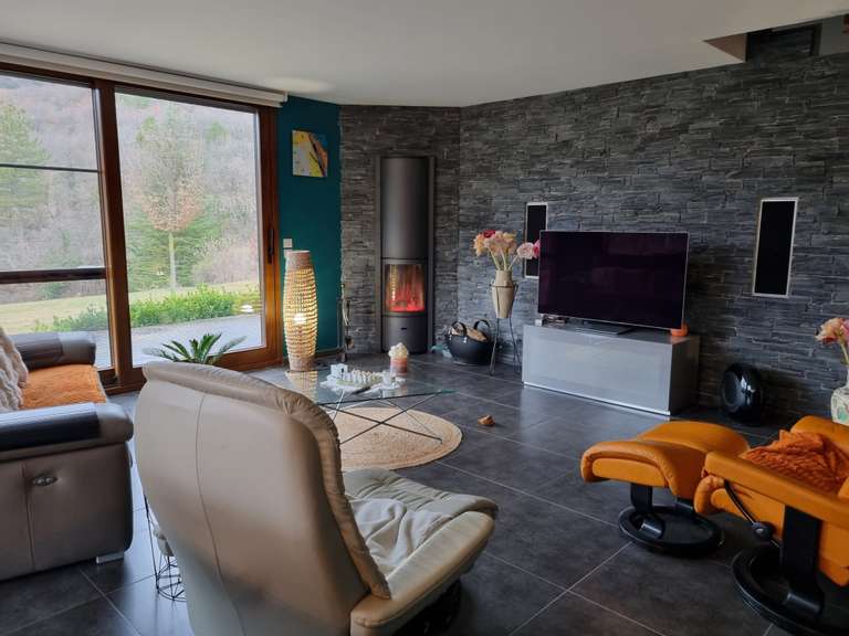 Maison Noyers-sur-Jabron - 3 chambres - 172m²