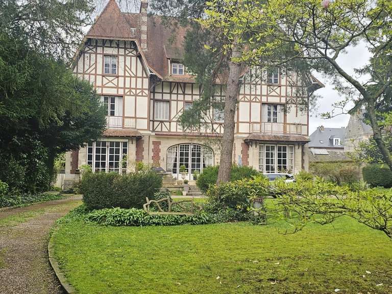 House Noyon - 16 bedrooms - 920m²