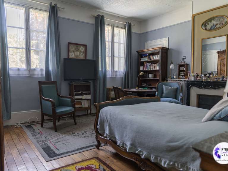 Maison Noyon - 16 chambres - 920m²