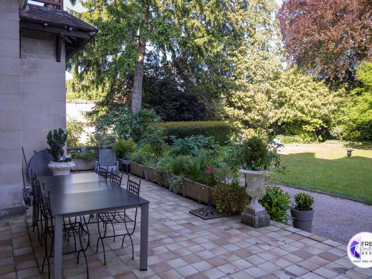 Maison Noyon - 16 chambres - 920m²