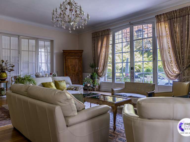 House Noyon - 16 bedrooms - 920m²