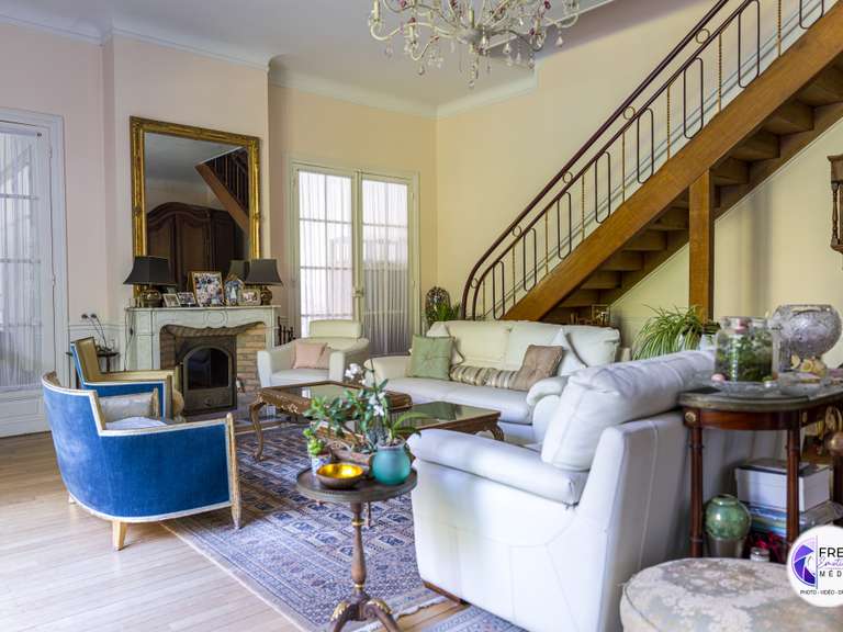 House Noyon - 16 bedrooms - 920m²
