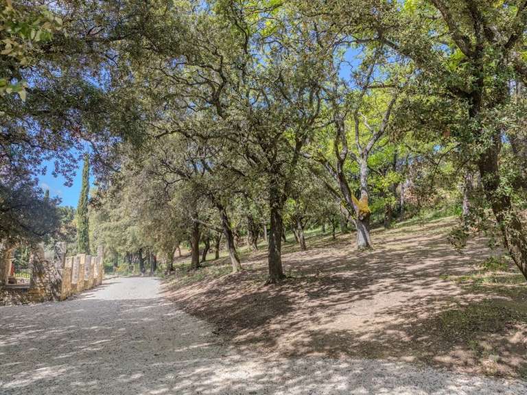 Maison Nyons - 303m²