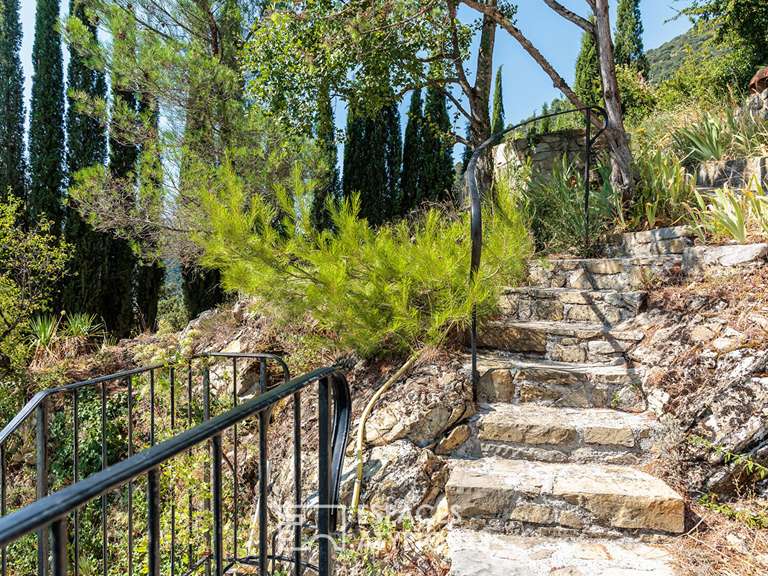 House Nyons - 20 bedrooms - 1196m²