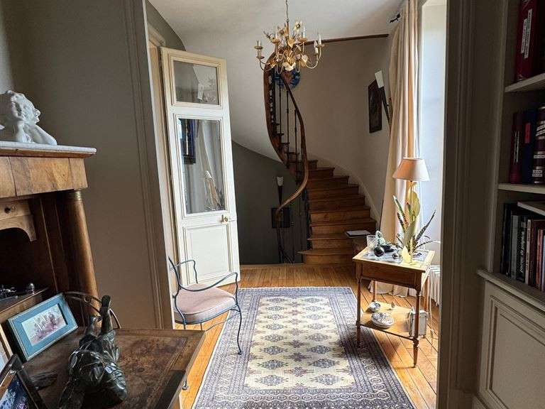 House Olivet - 6 bedrooms - 313m²