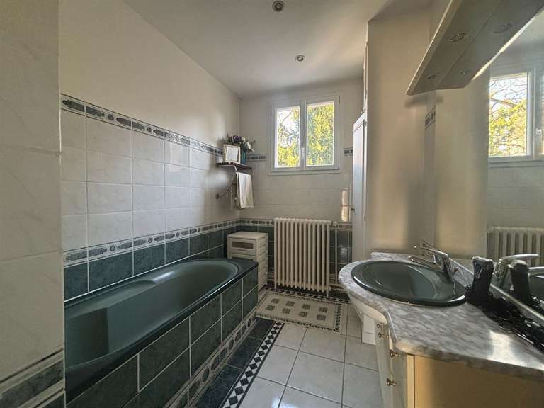 Maison Olivet - 6 chambres - 230m²