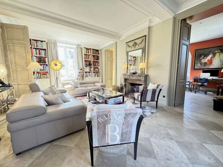 Propriété Olivet - 6 chambres - 363m²