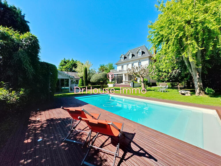 Villa Olivet - 6 chambres - 383m²