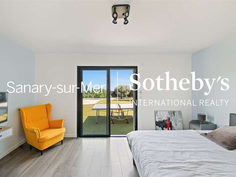 Maison Ollioules - 6 chambres - 320m²
