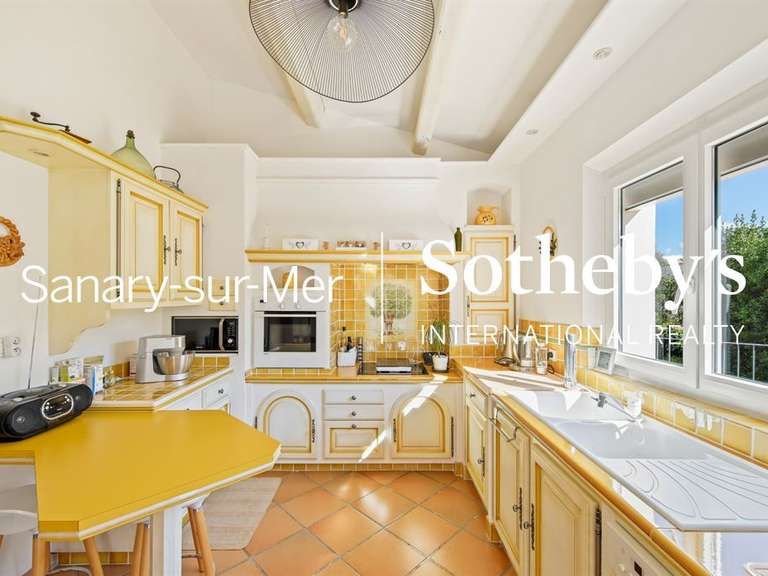 House Ollioules - 3 bedrooms - 186m²