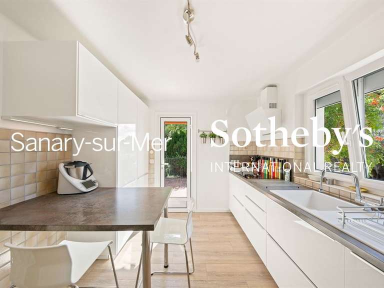 House Ollioules - 3 bedrooms - 186m²