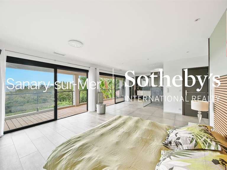 House Ollioules - 5 bedrooms - 292m²