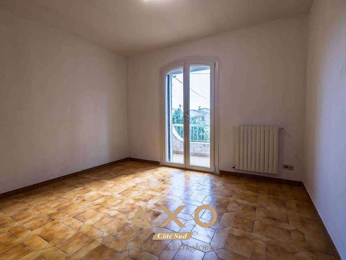 House Ollioules