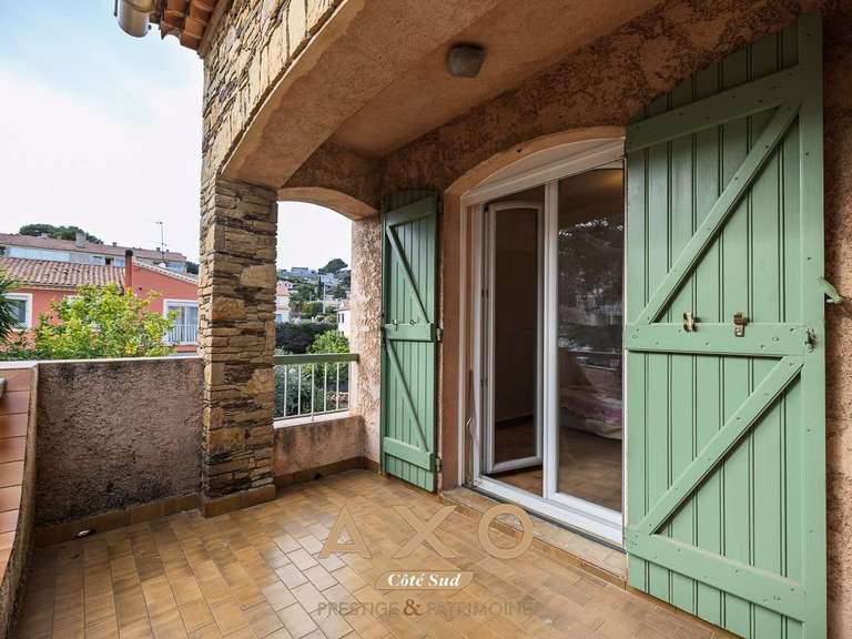 House Ollioules - 4 bedrooms