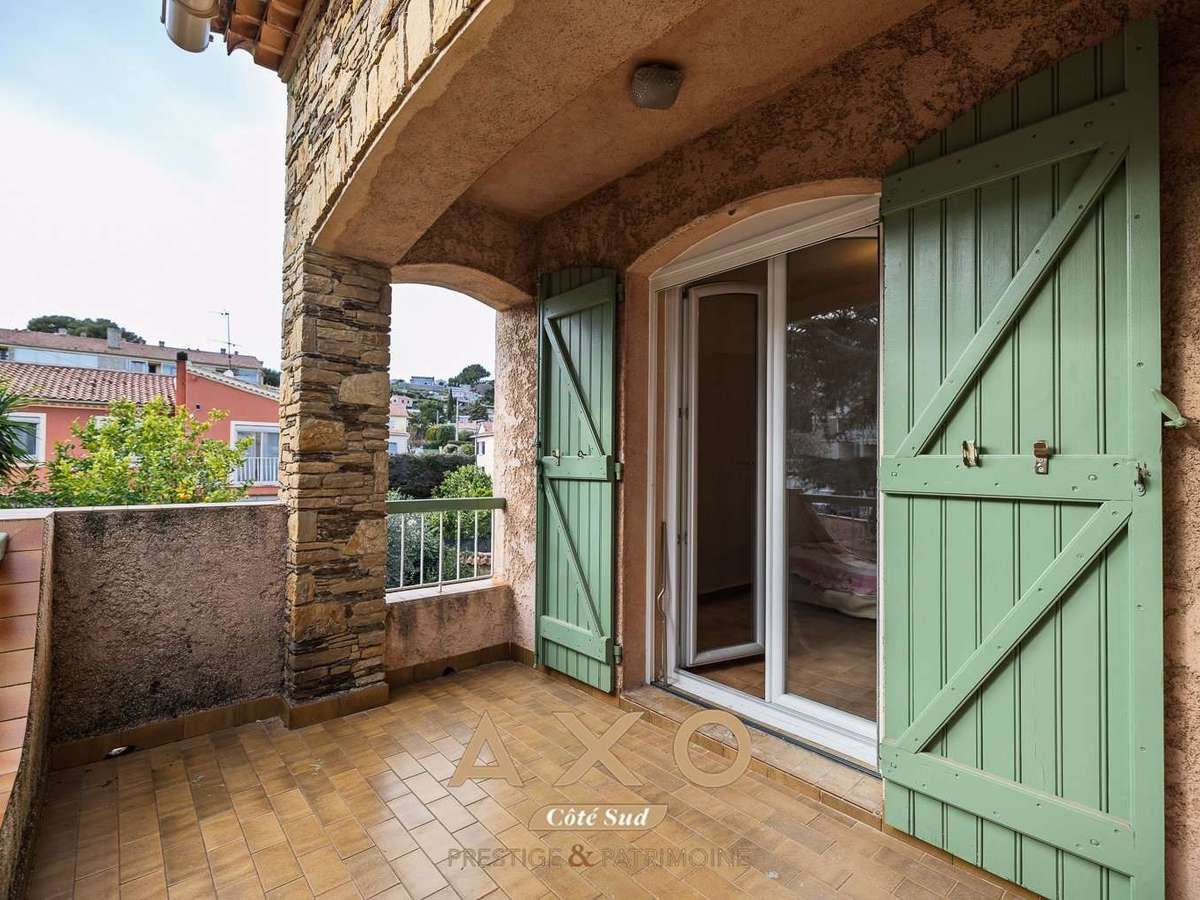 House Ollioules