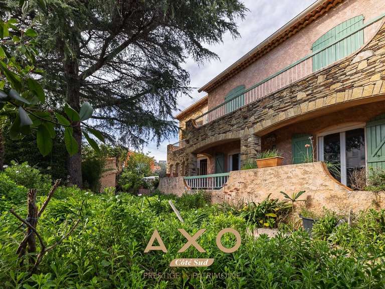 House Ollioules - 4 bedrooms