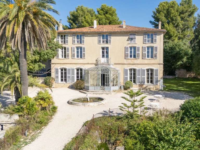 Maison Ollioules - 700m²