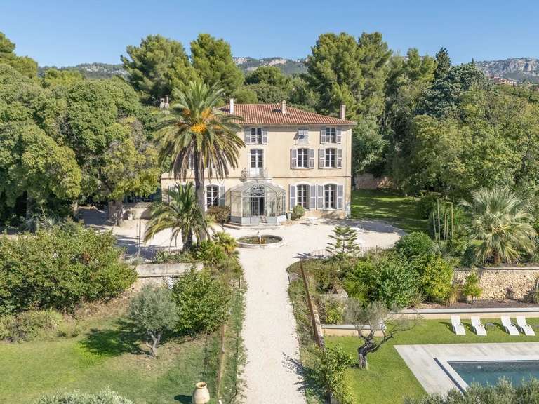 Maison Ollioules - 700m²