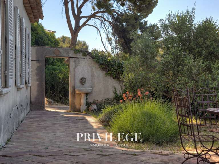 Villa Ollioules - 3 chambres - 143m²