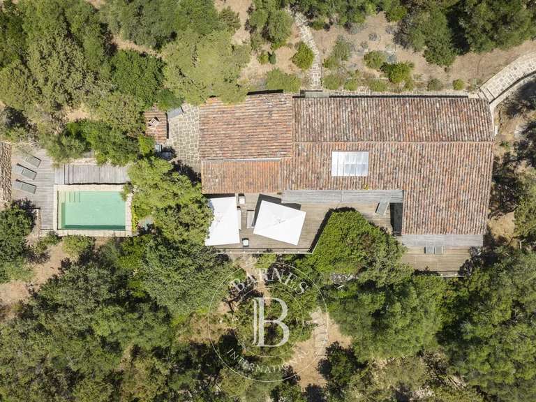 Villa Olmeto - 4 bedrooms - 240m²