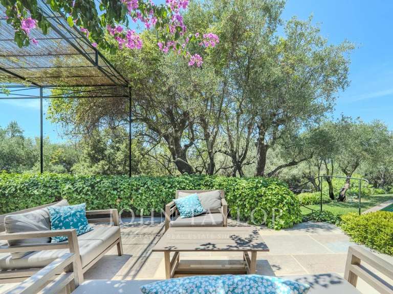 Maison Opio - 5 chambres - 377m²
