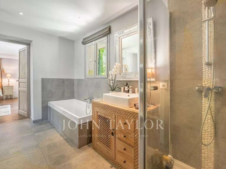 House Opio - 5 bedrooms - 250m²