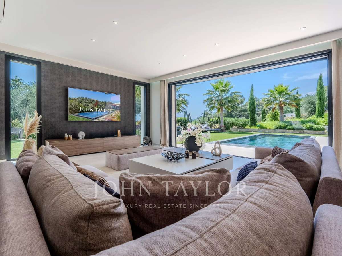 House Opio