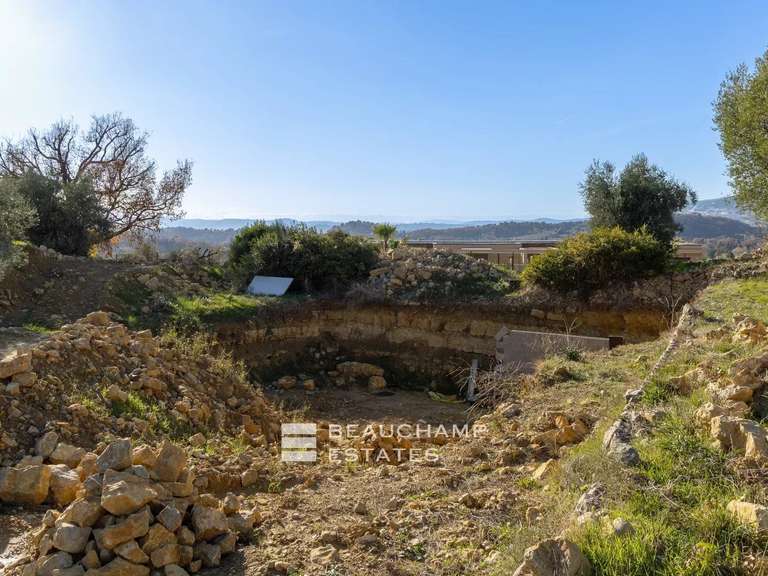 Terrain Opio - 2577m²