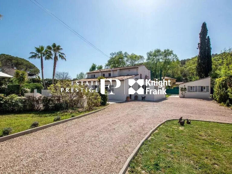 Villa Opio - 5 bedrooms - 205m²