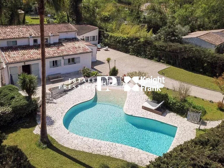 Villa Opio - 5 bedrooms - 205m²