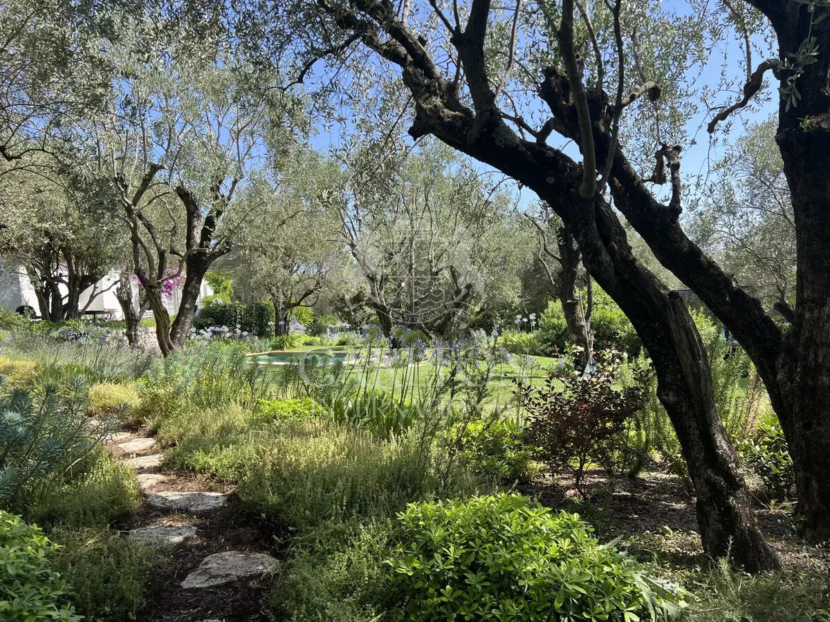 Villa Opio