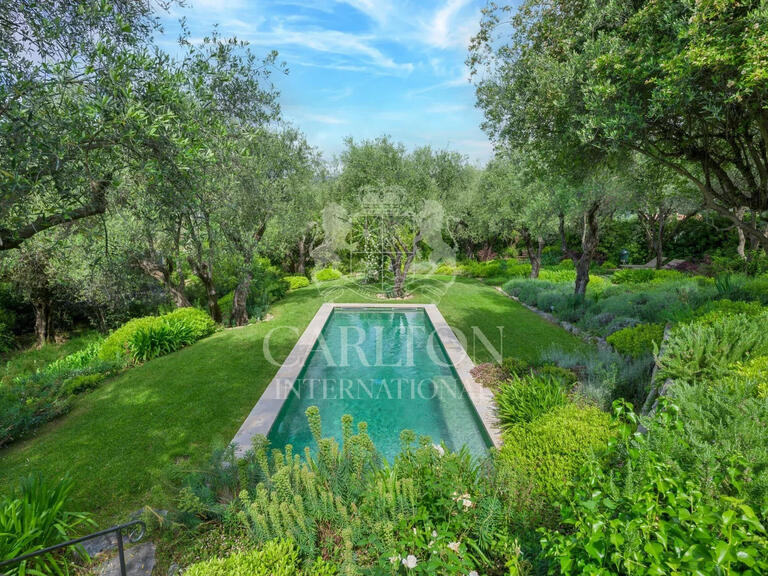 Villa Opio - 5 bedrooms - 302m²