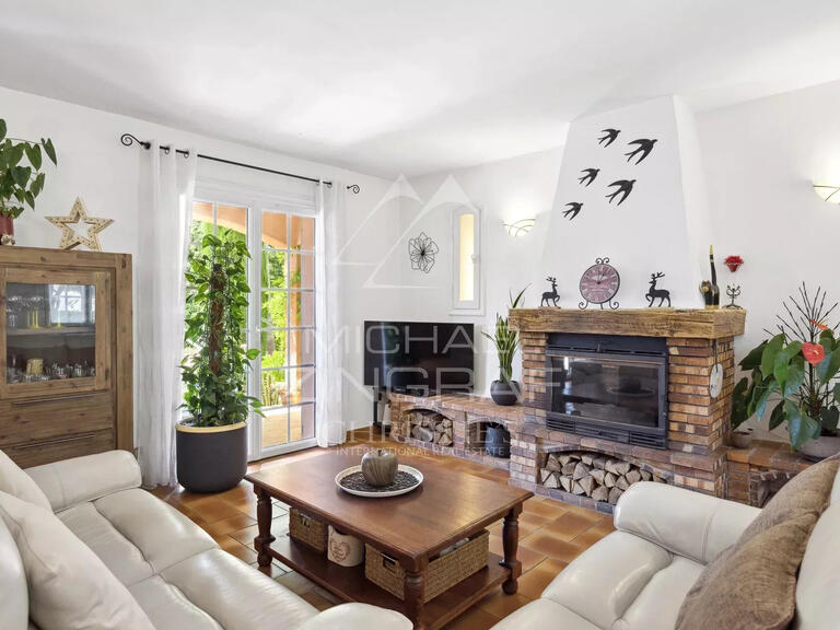 Villa Opio - 4 bedrooms - 1500m²