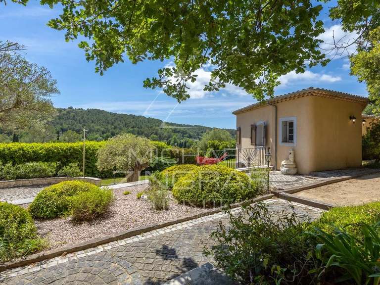 Villa Opio - 5 bedrooms - 216m²