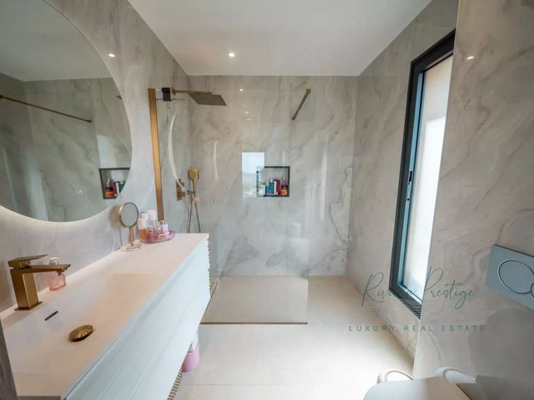 Villa Opio - 5 bedrooms - 430m²