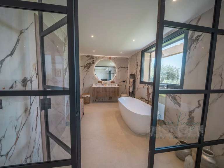 Villa Opio - 5 bedrooms - 430m²