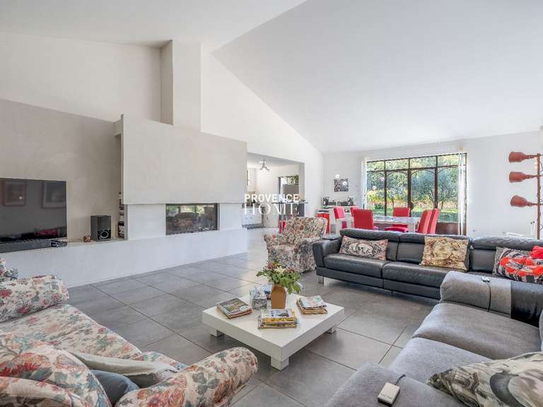 Maison Oppède - 4 chambres - 187m²