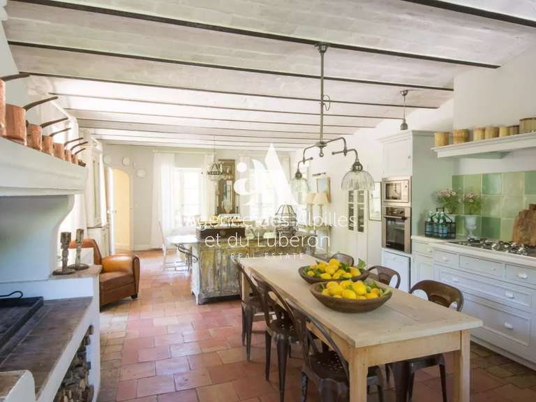 House Oppède - 7 bedrooms - 27500m²