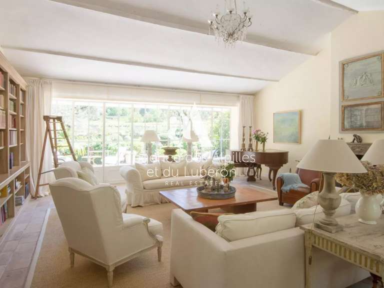 House Oppède - 7 bedrooms - 27500m²