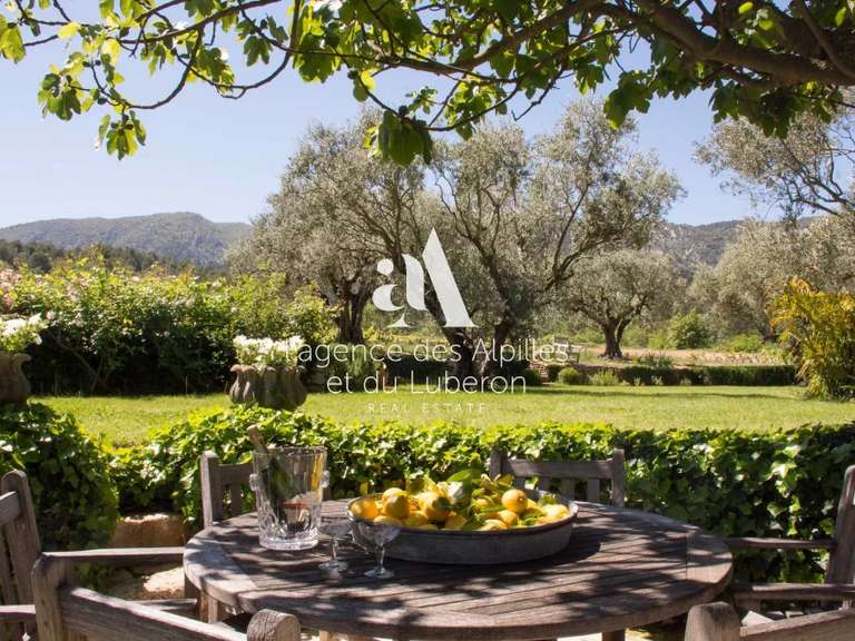 House Oppède - 7 bedrooms - 27500m²