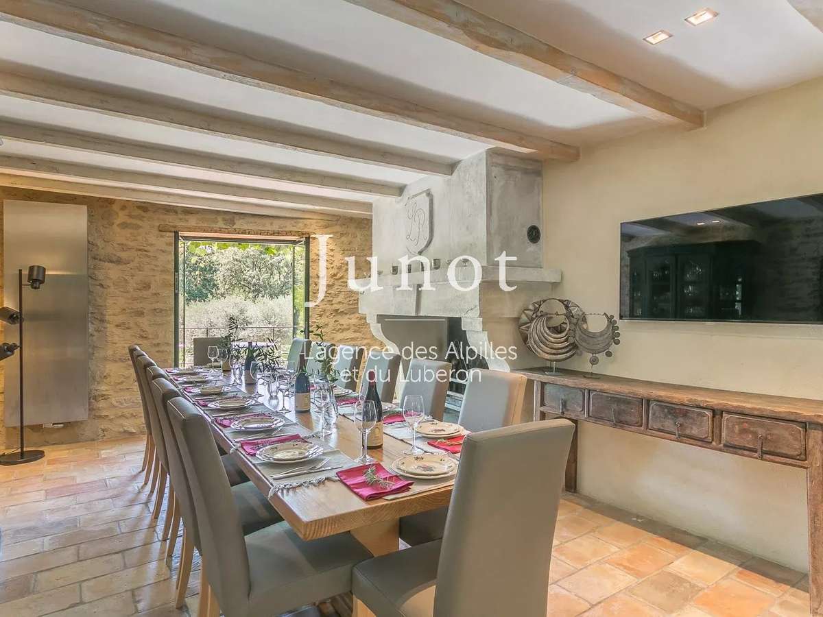 House Oppède