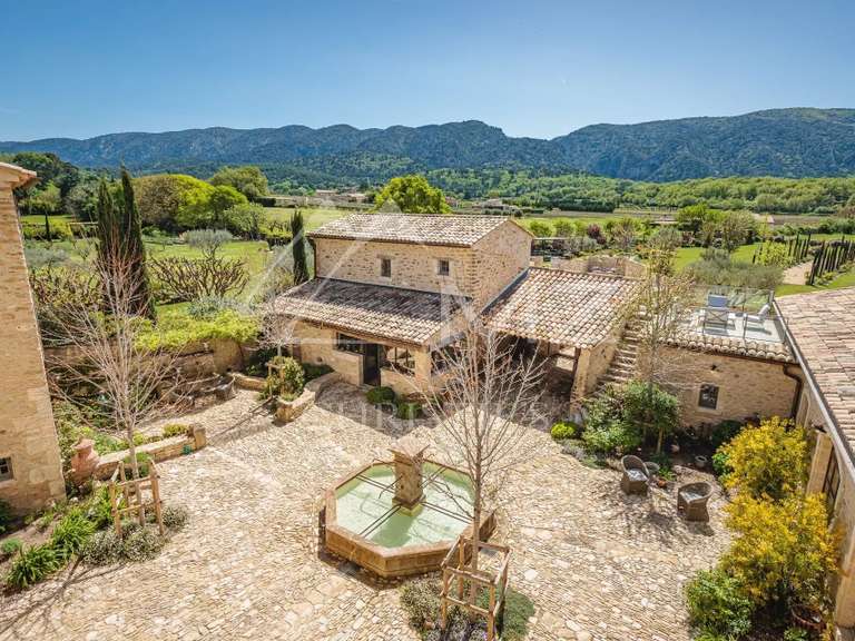 Maison Oppède - 7 chambres - 760m²