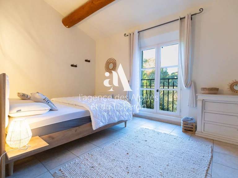 Maison Oppède - 5 chambres - 208m²