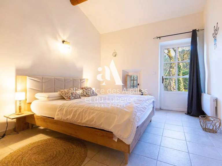 Maison Oppède - 5 chambres - 208m²