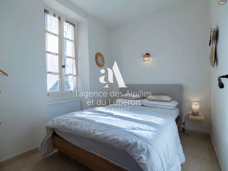 Maison Oppède - 5 chambres - 208m²