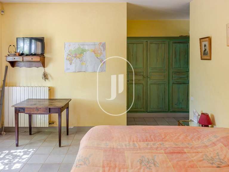 Maison Oppède - 4 chambres - 251m²