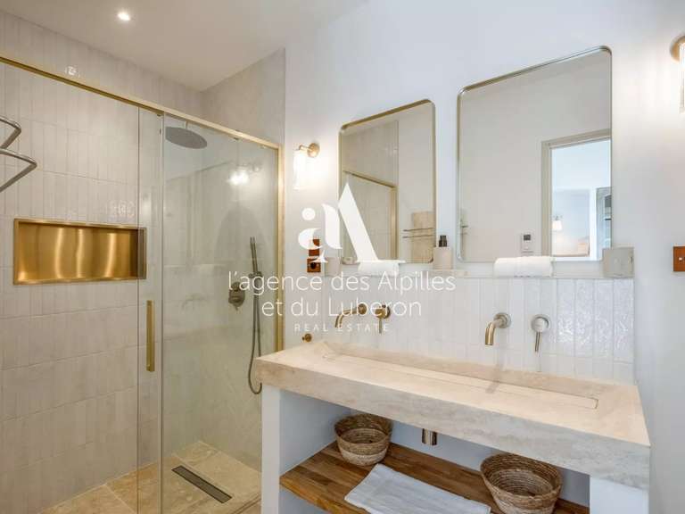 Maison Oppède - 5 chambres - 325m²