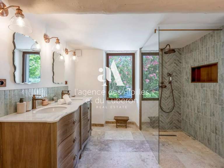 Maison Oppède - 5 chambres - 325m²