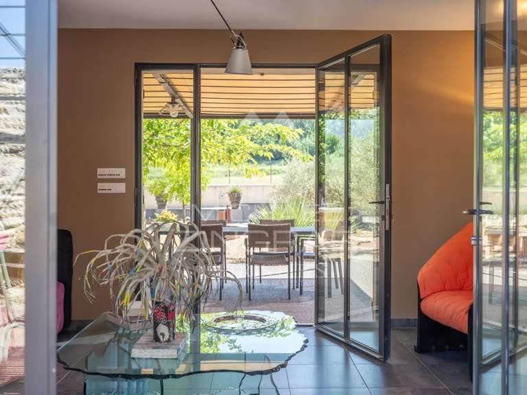 Maison Oppède - 3 chambres - 190m²